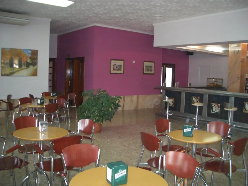Hotel Pique Gandesa 0*,  Spain